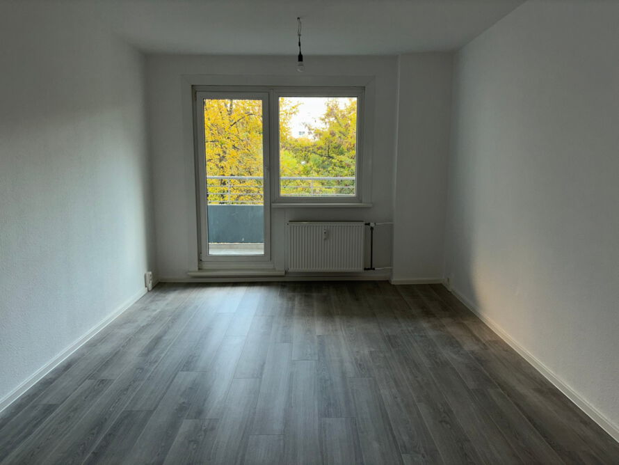 Familienwohnung mit Aufzug und Balkon sucht neues Leben in der Bude!Familienwohnung mit Aufzug und Balkon sucht neues Leben in der Bude!