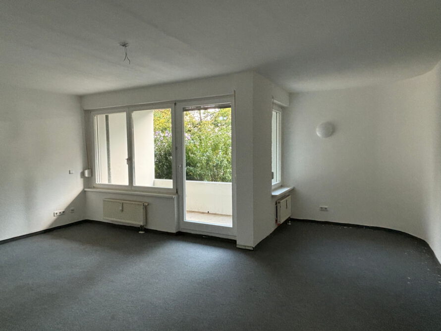 Wohnung mit Balkon sucht einen Nachmieter! NUR mit WBS Senioren anmietbar!Wohnung mit Balkon sucht einen Nachmieter! NUR mit WBS Senioren anmietbar!